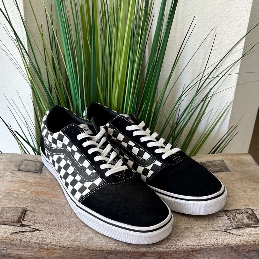 Vans Old School Checkerboard Sneakers